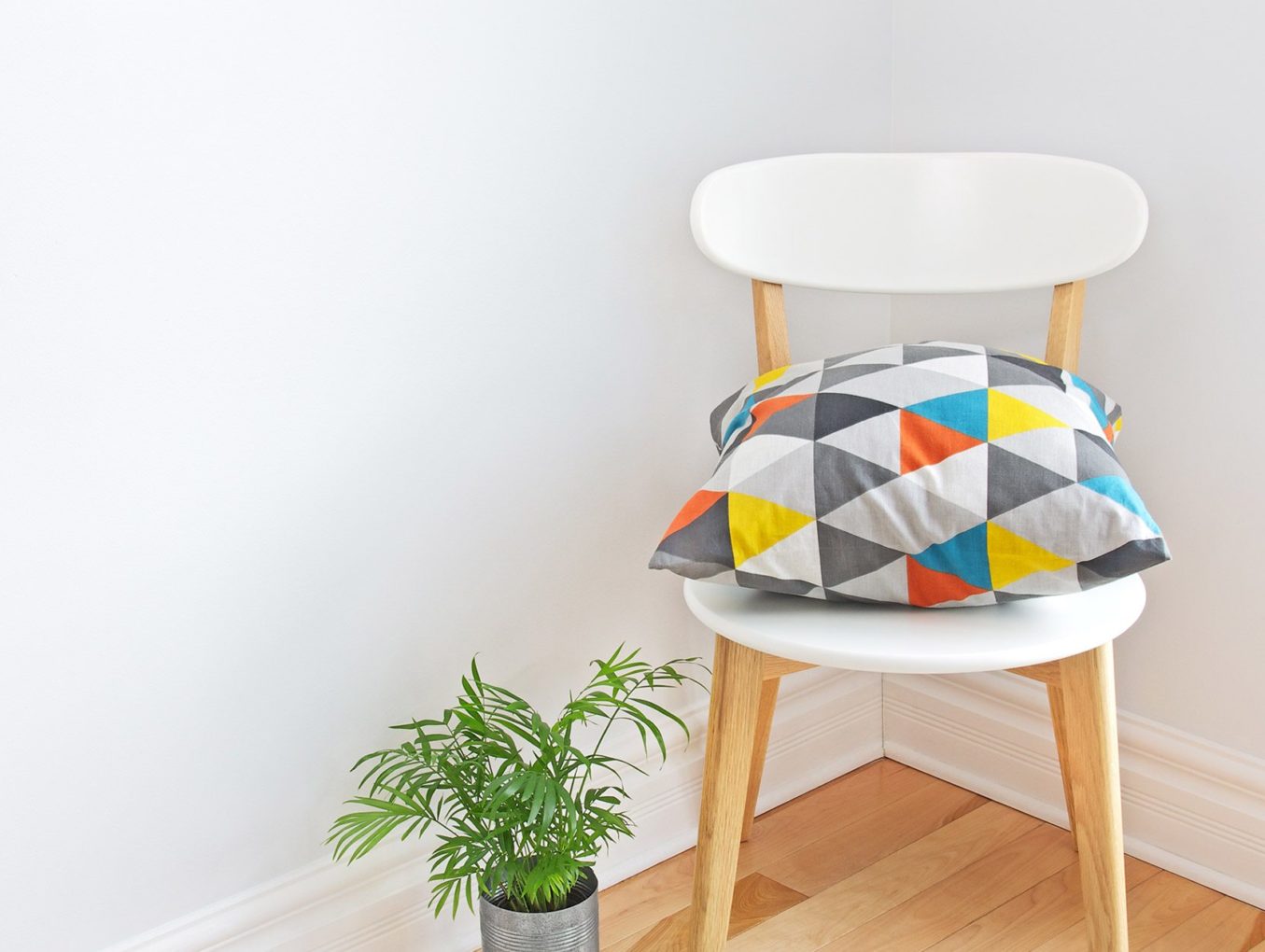 Assess the Antique Furniture Properly